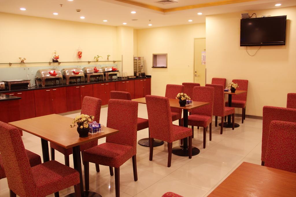 Hanting Express Shanghai Songjiang North Renmin Road Екстер'єр фото